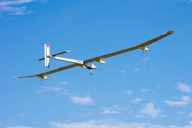 Erste Weltumrundung ohne Treibstoff: Solarflugzeug Solar Impulse zerschellt