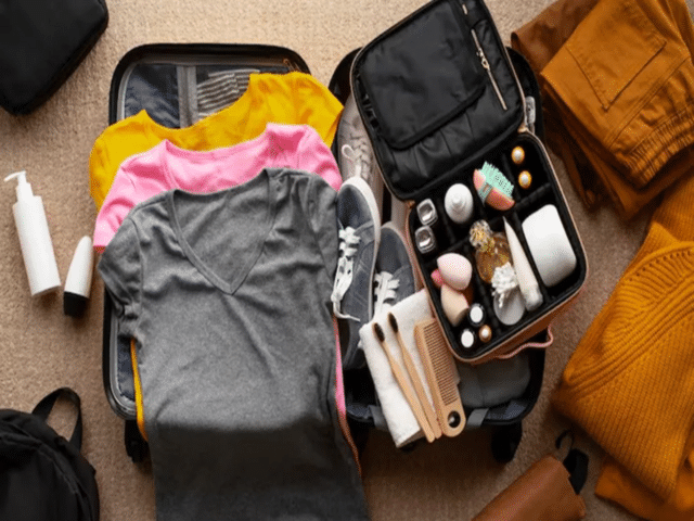 Running out of space in your bag every time? With these 8 smart packing ...