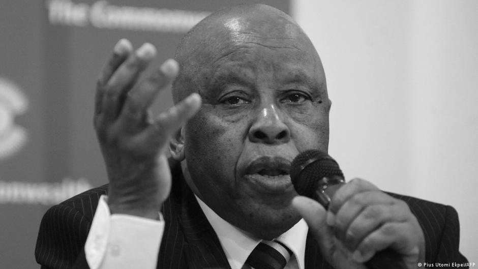 Pioneer in the fight against AIDS: Botswana's ex-President Festus Mogae ...