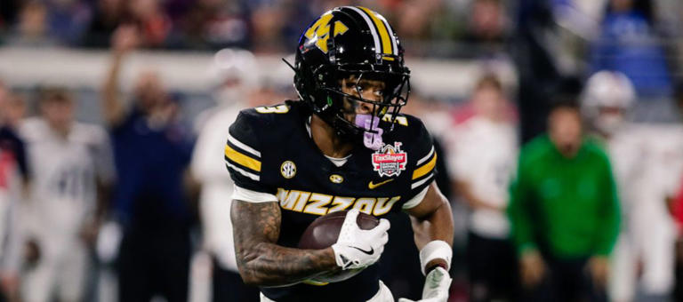 8 dynasty rookie sleepers experts love to draft (fantasy football)