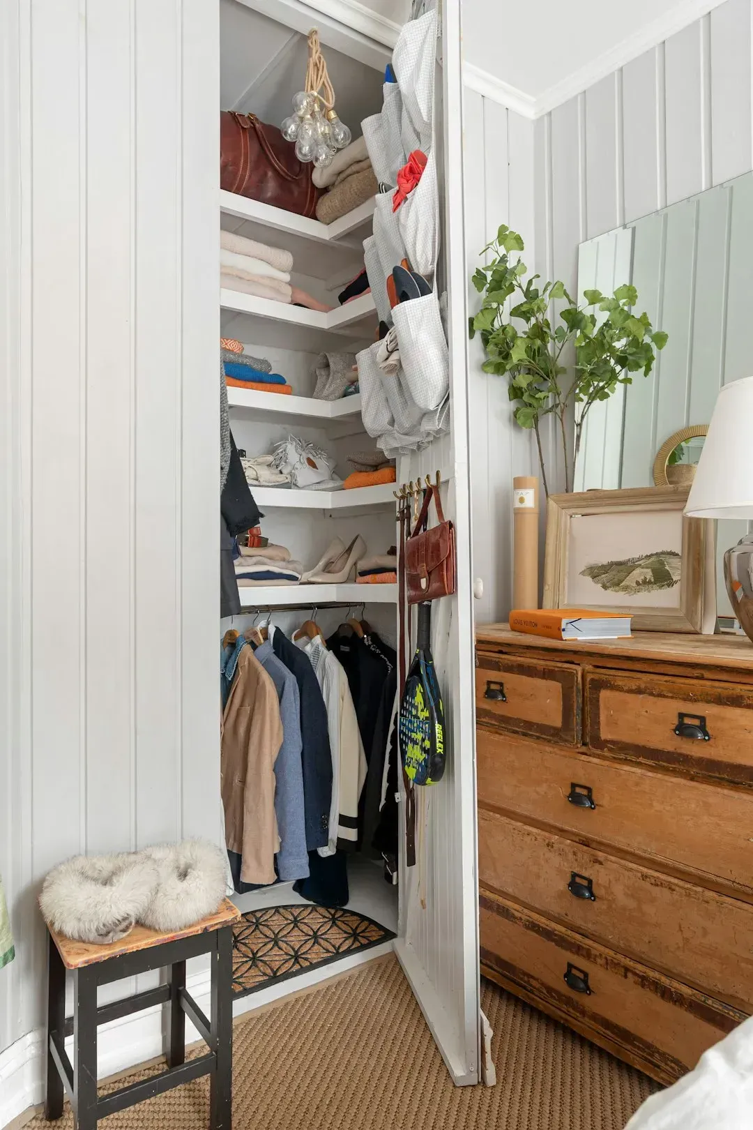 12 signs a house was designed for a different era
