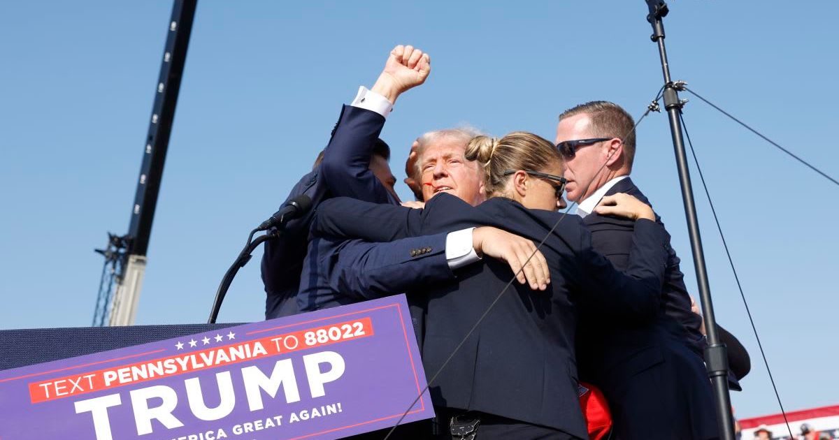 Bipartisan bill seeks to move Secret Service under WH after third Trump ...
