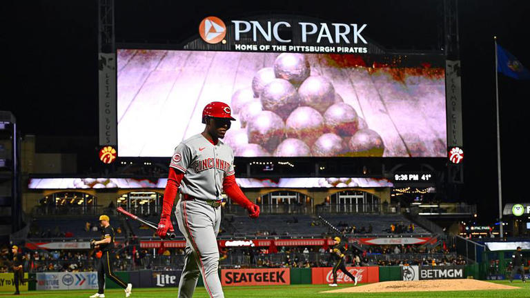 Reds prospect makes rare start at position that could use upgrade in ...