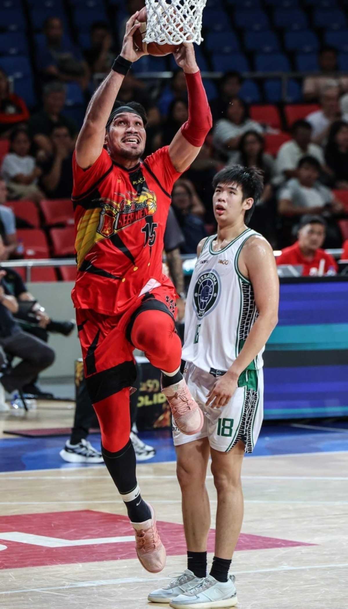 San Miguel Beer, Phoenix collide
