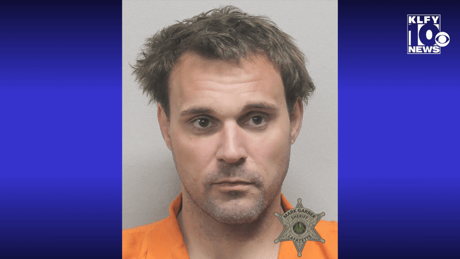 Man faces aggravated assault, weapons charges in Lafayette