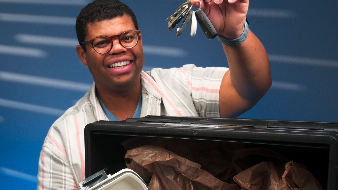 Simple fixes to keep your car clutter and trash free