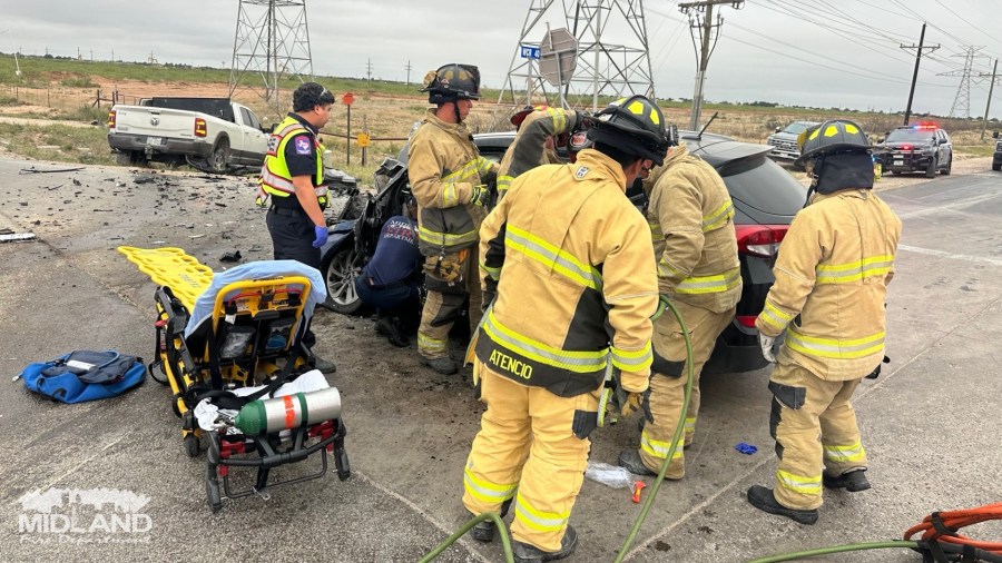 Midland firefighters rescue trapped person from wrecked vehicle; one ...