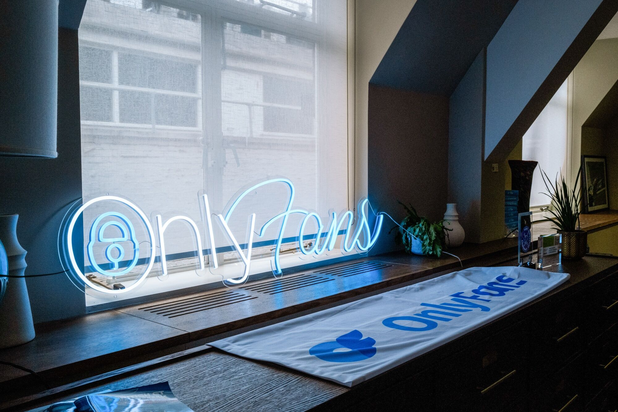 OnlyFans sells 16% stake weeks after death of owner Radvinsky
