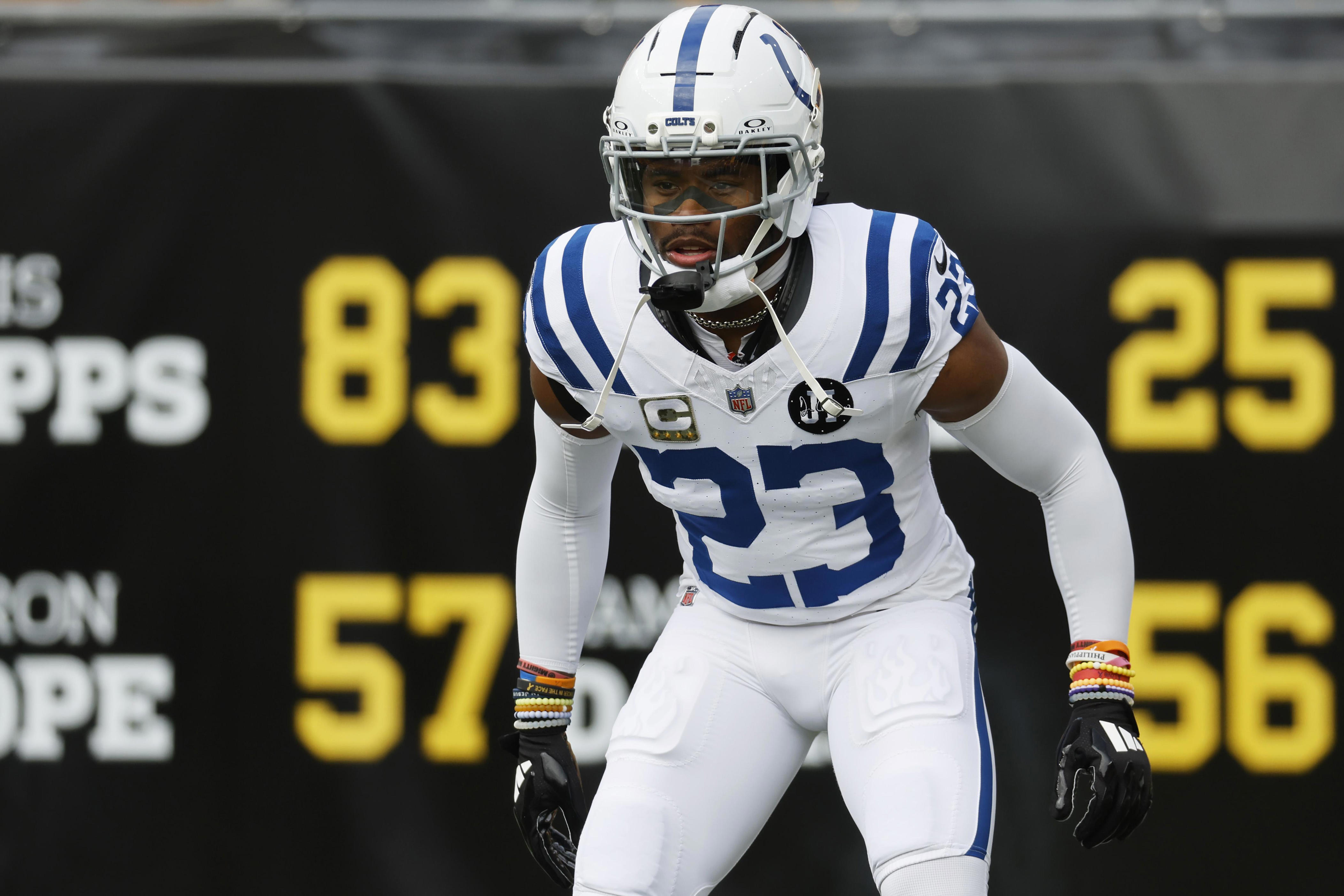 Should the Saints target CB Kenny Moore II?
