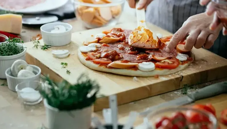 Pizza shop secrets: 5 toppings that are usually leftovers from last week