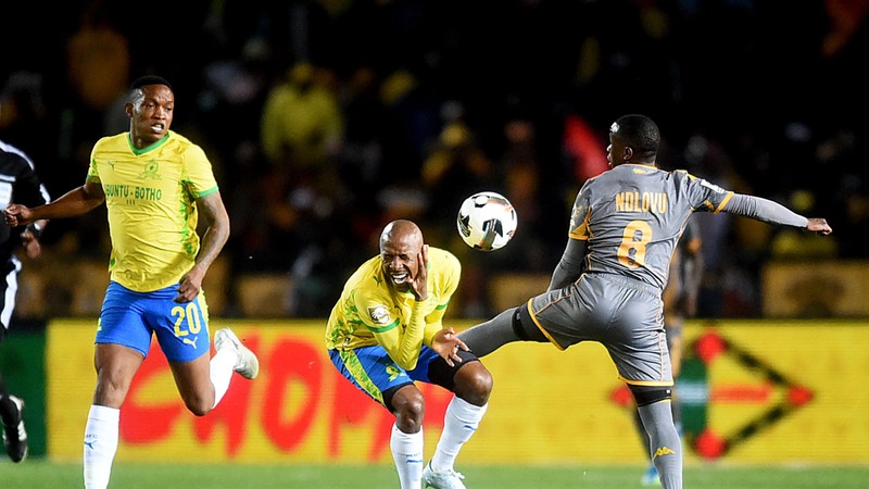D-Line — Title race vs karate football | Kaizer Chiefs aggression ...