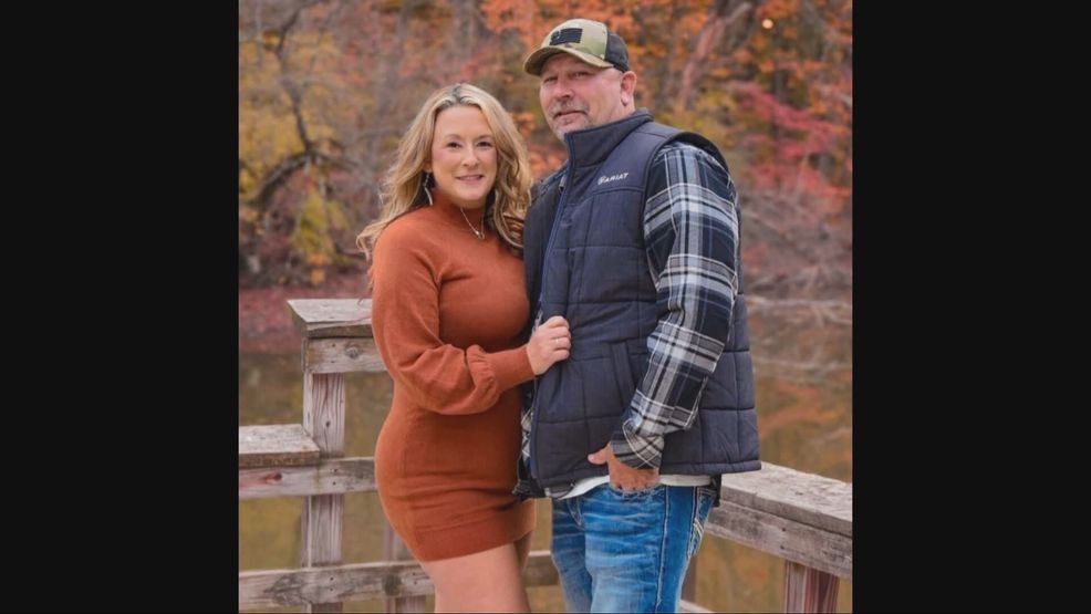 Influencer's husband sues Tri-State surgery center over wife's death ...