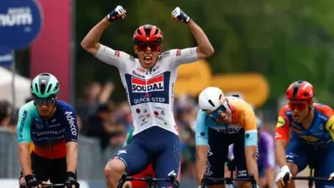 Giro de Italia 2026 en vivo: Resultados etapa 2, clasificación y cómo ...