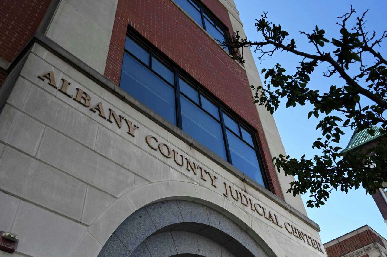 Albany couple charged with abuse of 10-year-old boy