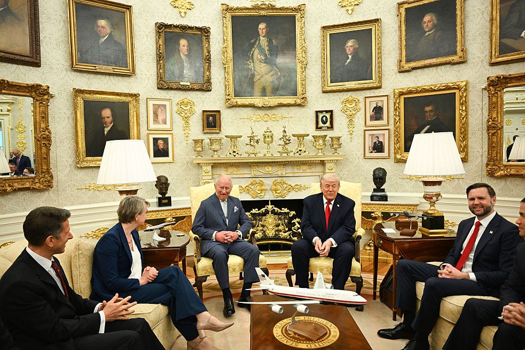 Gold, gold, and more gold: All of the decor changes Trump has made to ...