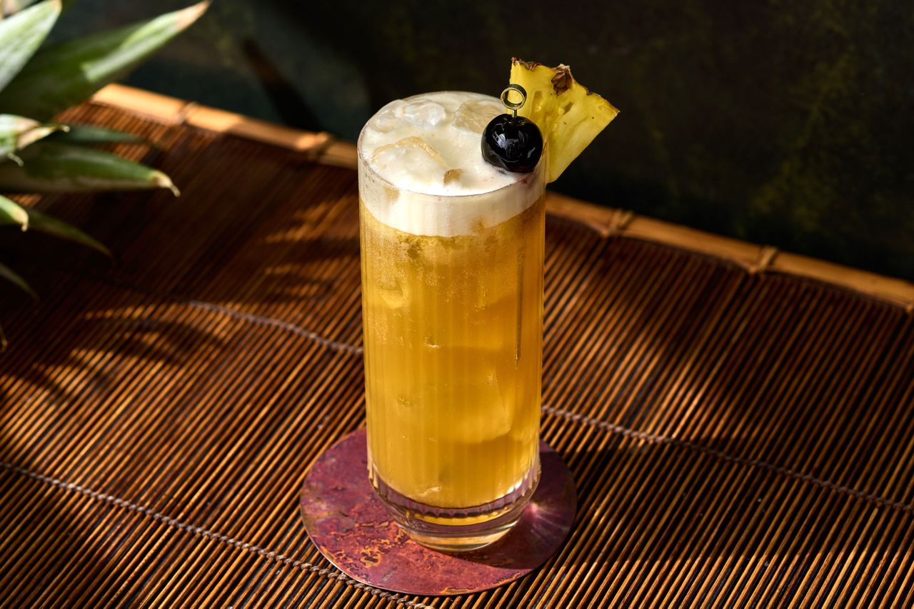 Bahama Mama cocktail