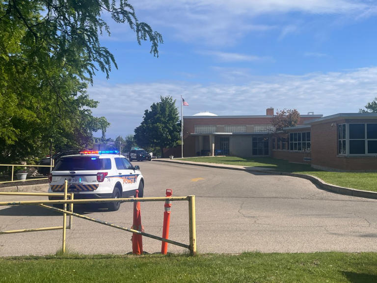 Bomb threats at 4 Kettering schools; student pickup info