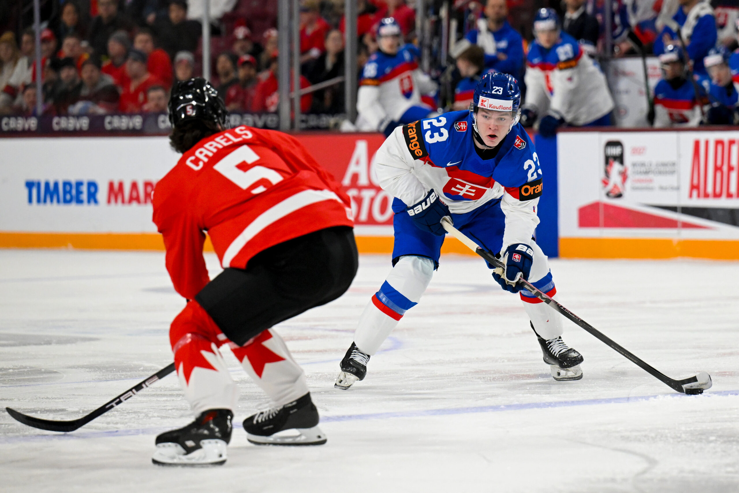 Who do NHL draft experts think the Flames should select at 6th overall?