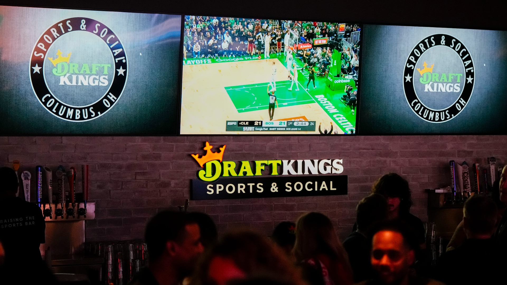 DraftKings' future: Navigating prediction markets and regulations