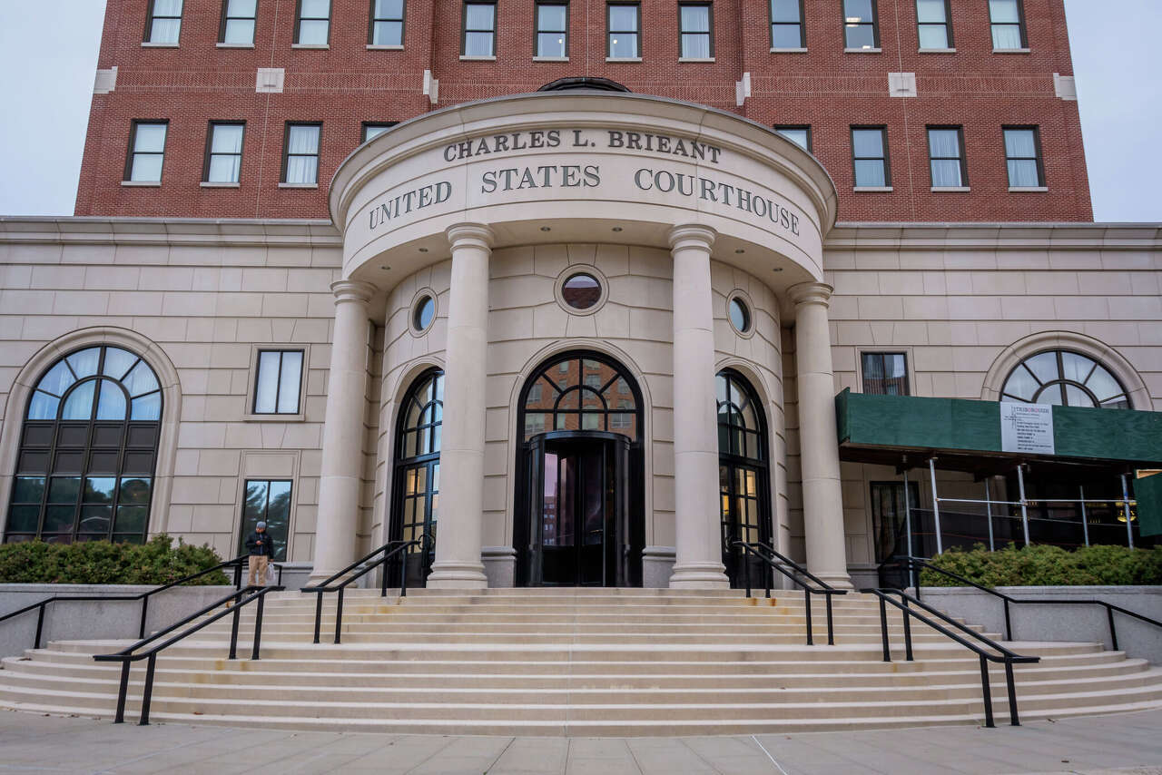 Death of Orange County bribery defendant ends sprawling federal ...