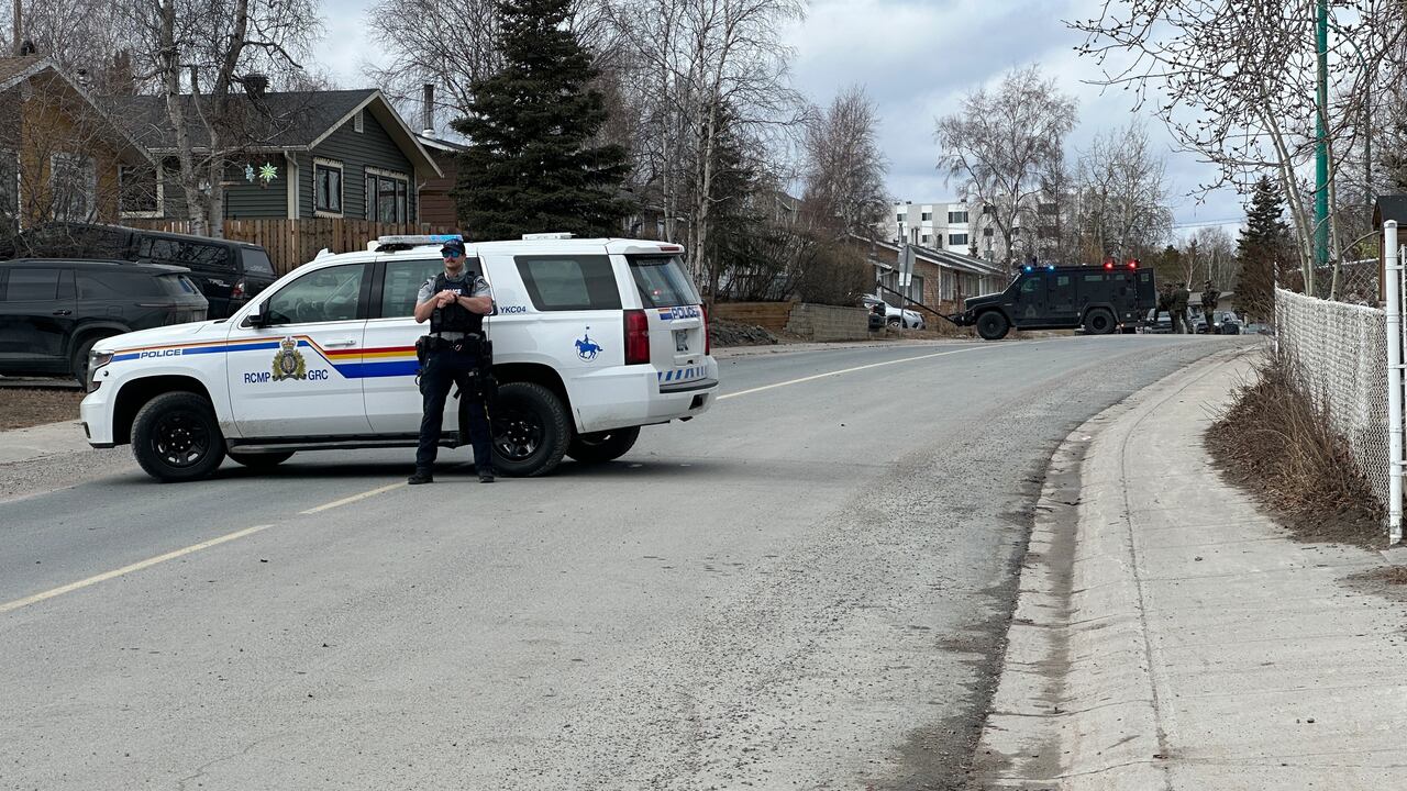 Yellowknife RCMP take several in custody after operation on 57th Street