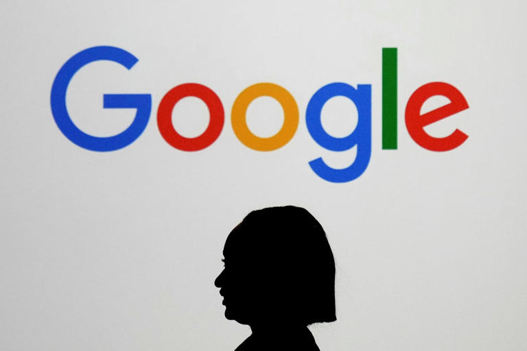 Google changes its search box for the first time in over two decades