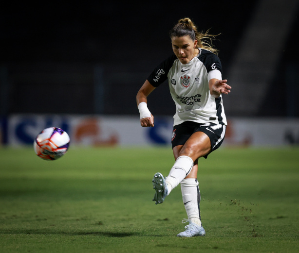 Tamires aponta falta de paciência do Corinthians no Majestoso e reforça ...