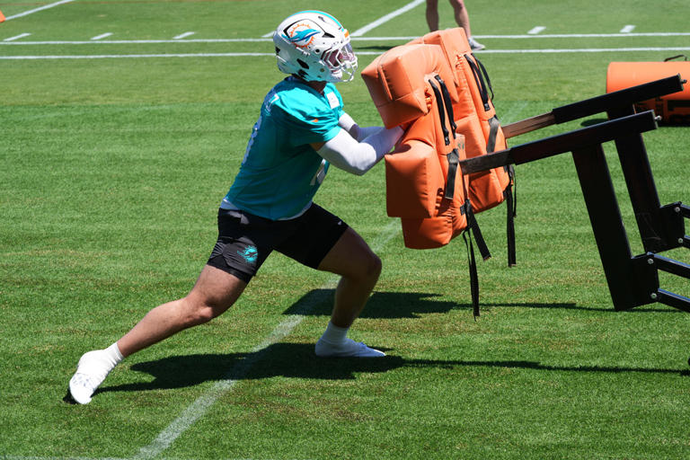Jacob Rodriguez aims to follow Zach Thomas's legacy with the Miami Dolphins