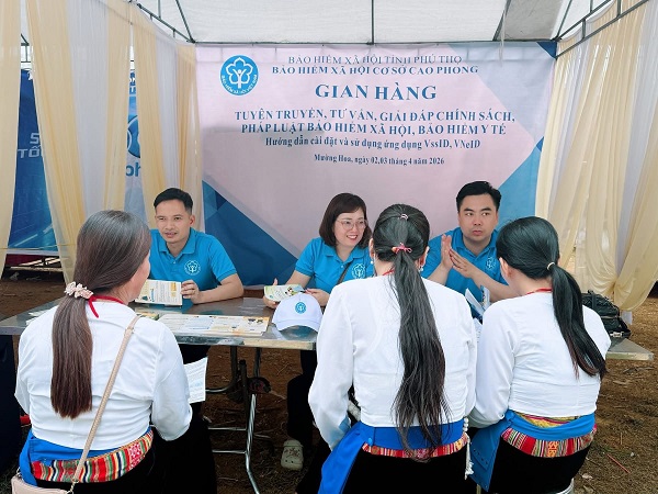 Người hưởng trợ cấp tai nạn lao động được tự động gia hạn bảo hiểm y tế