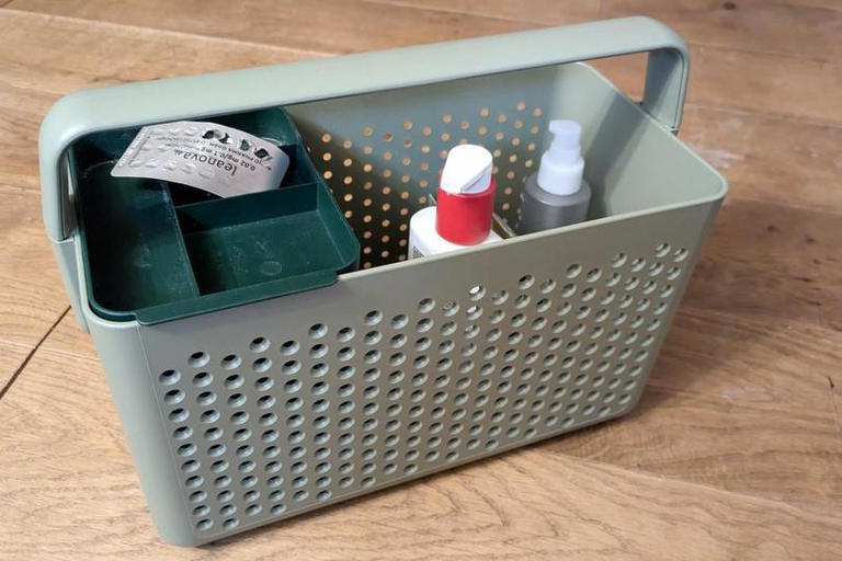 スキンケア収納の正解は「IKEAのお道具箱」だった! 収納も移動も楽になったよ