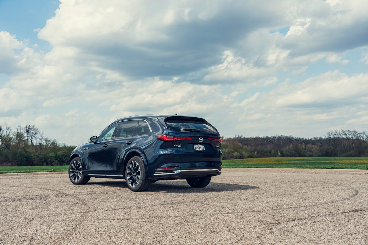 2027 Mazda CX-90 lineup gains two-row options by absorbing the CX-70 and starts at $41,345