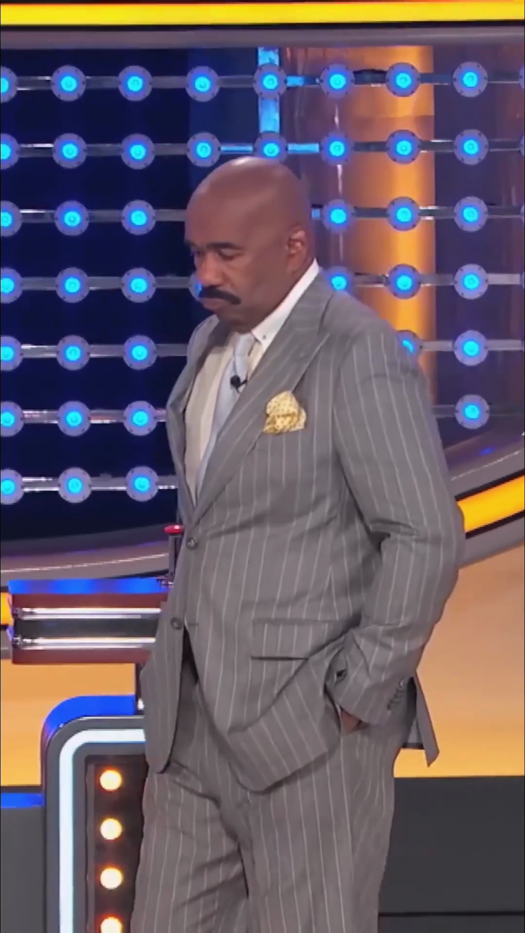 Steve Harvey walks off over gravy answer on Family Feud