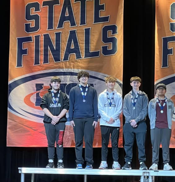 Unit 5 esports team makes history with state tournament finish