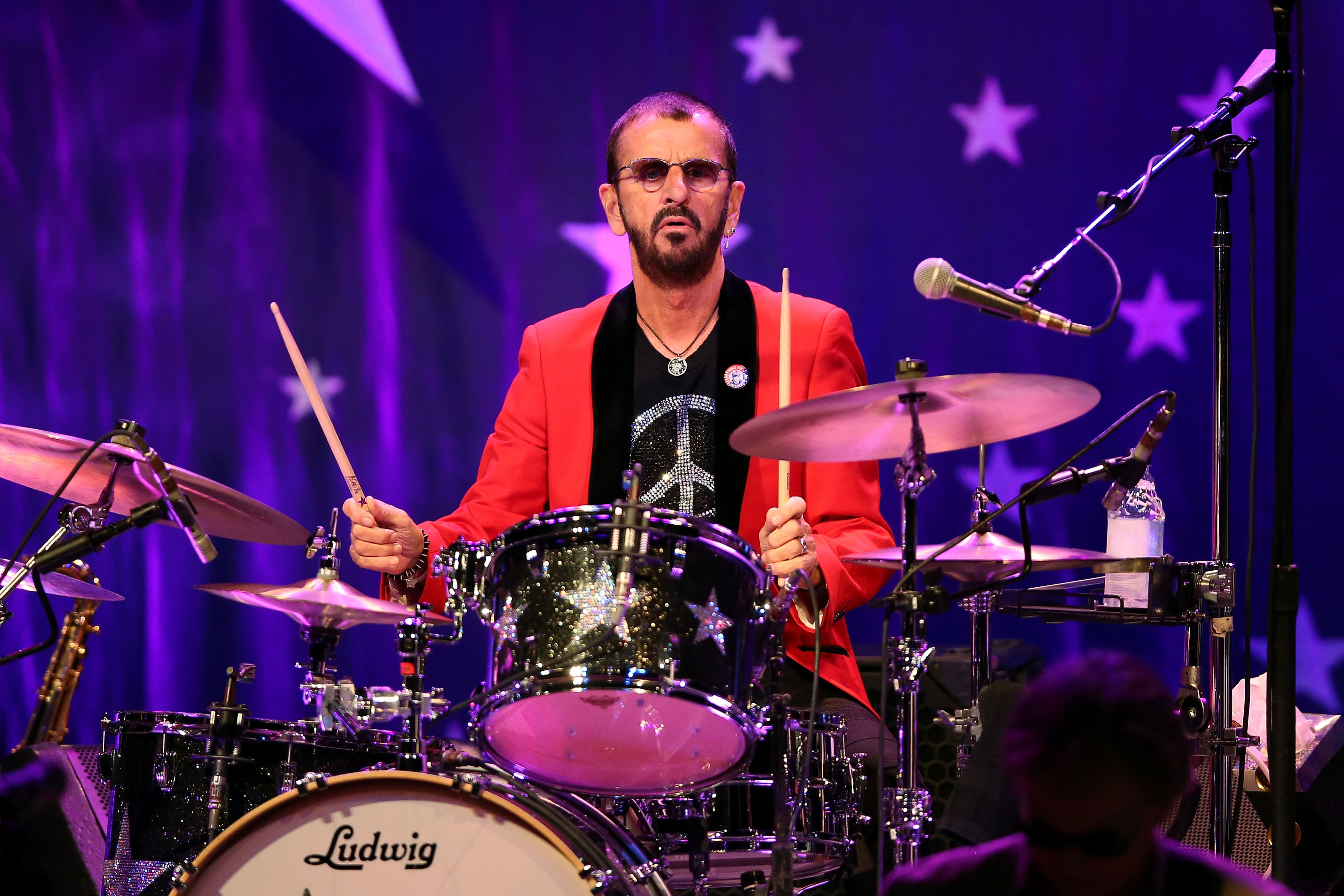 THOUSAND OAKS, CA - NOVEMBER 11: Ringo Starr of Ringo Starr & His All Starr Band performs at Thousand Oaks Civic Arts Plaza on November 11, 2016 in Thousand Oaks, California. (Photo by Jeff Golden/Getty Images)