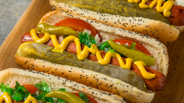 For high-quality fast food hot dogs, take a trip to Chicago