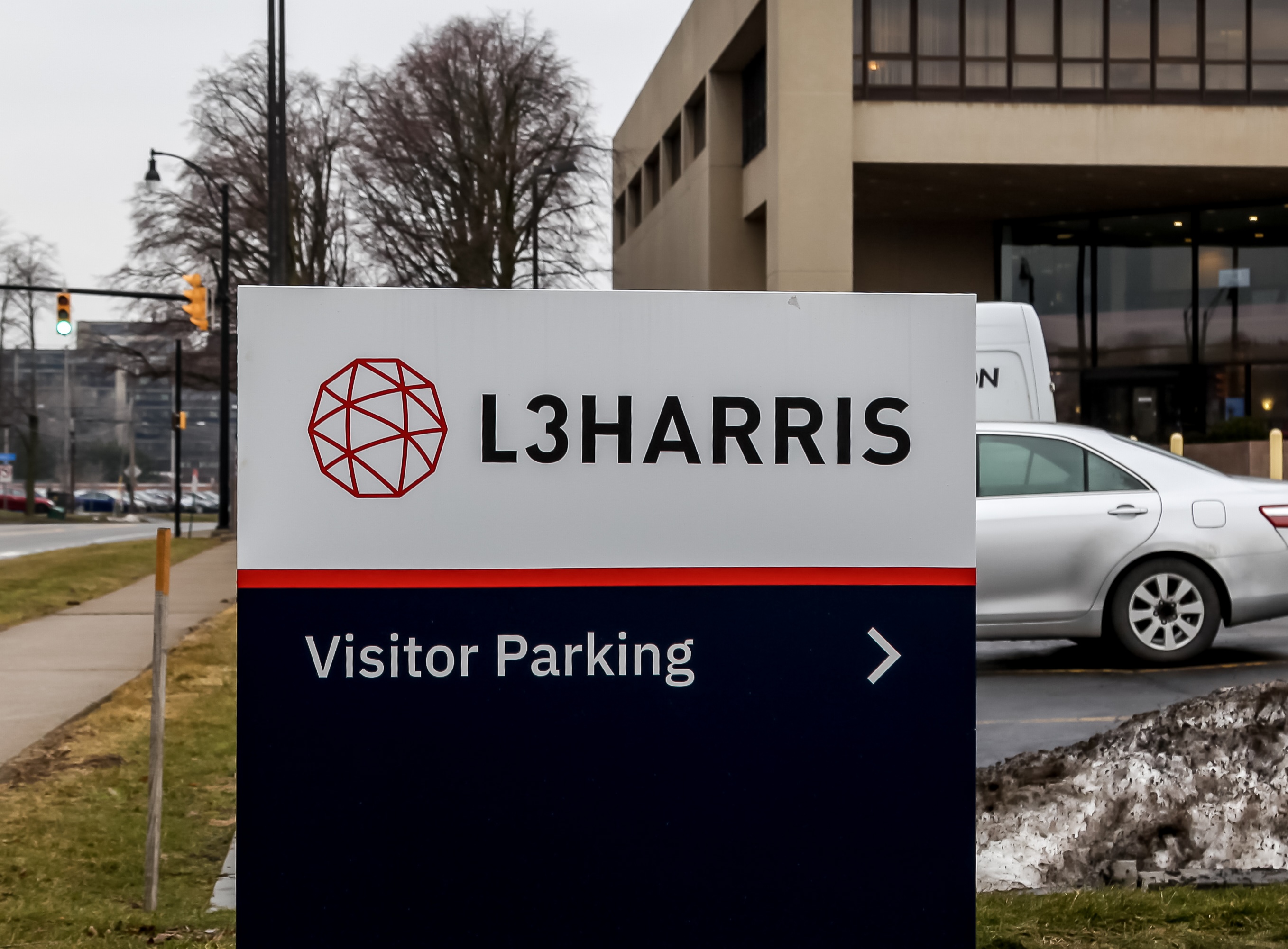 US defense contractor who sold hacking tools to Russian broker ordered ...