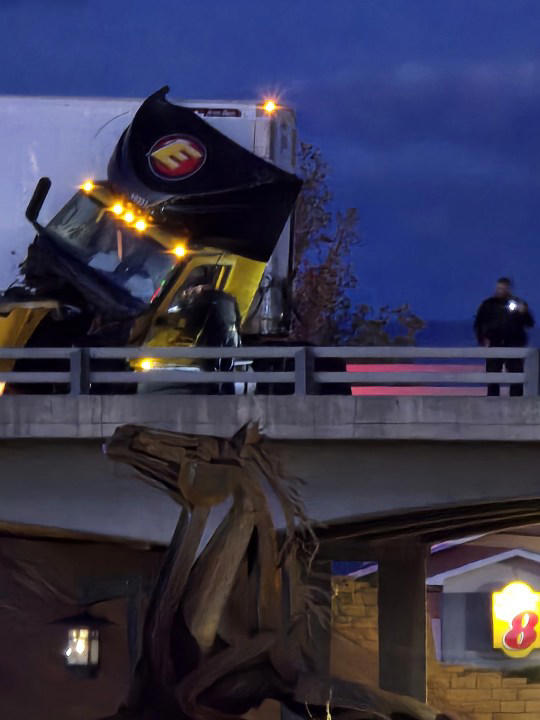 Semi-truck crash blocks I-70 westbound