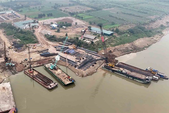 Thông tin mới về tiến độ GPMB xây cầu, đường dẫn 7.302 tỉ đồng ở Hà Nội