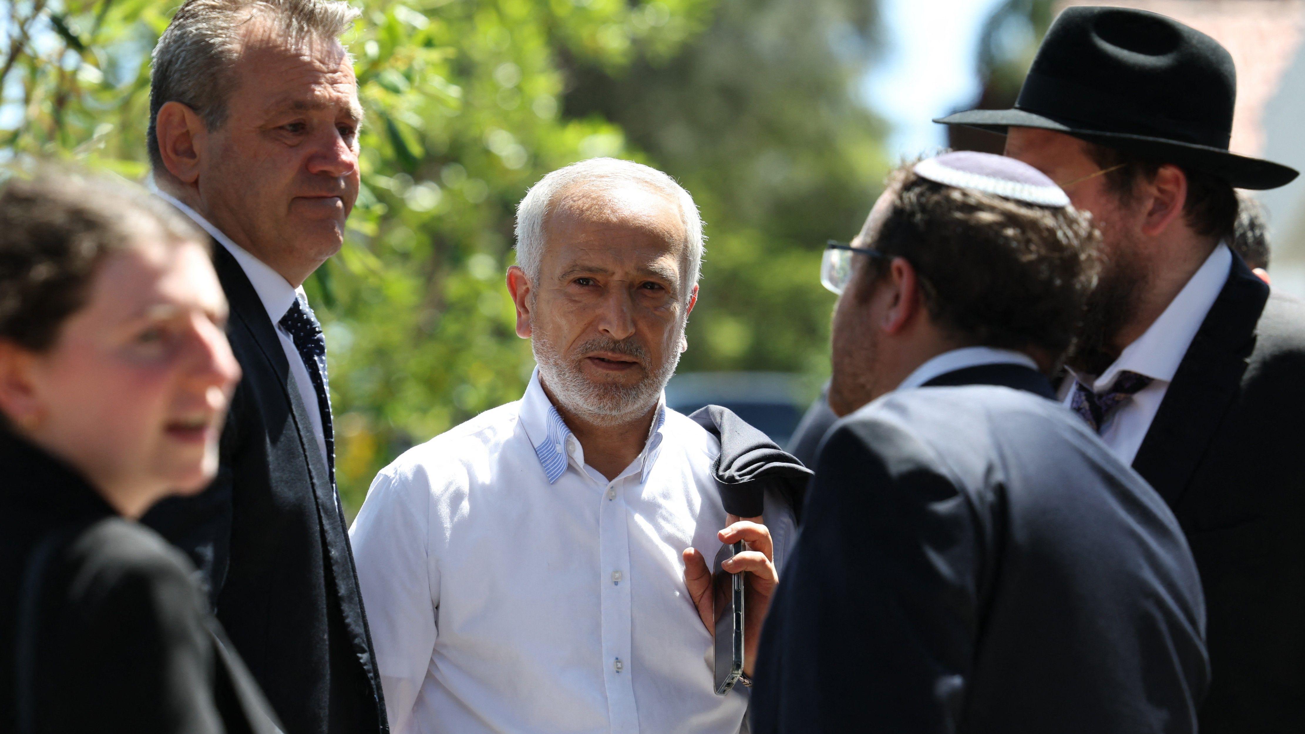 Return of IS-linked families sparks debate in terror-traumatised Australia