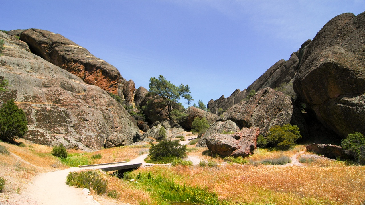 California’s smallest national park hides caves, rock towers, and a ...