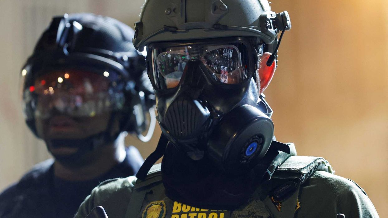 Detainee says ICE officer threatened him after witness account of death ...