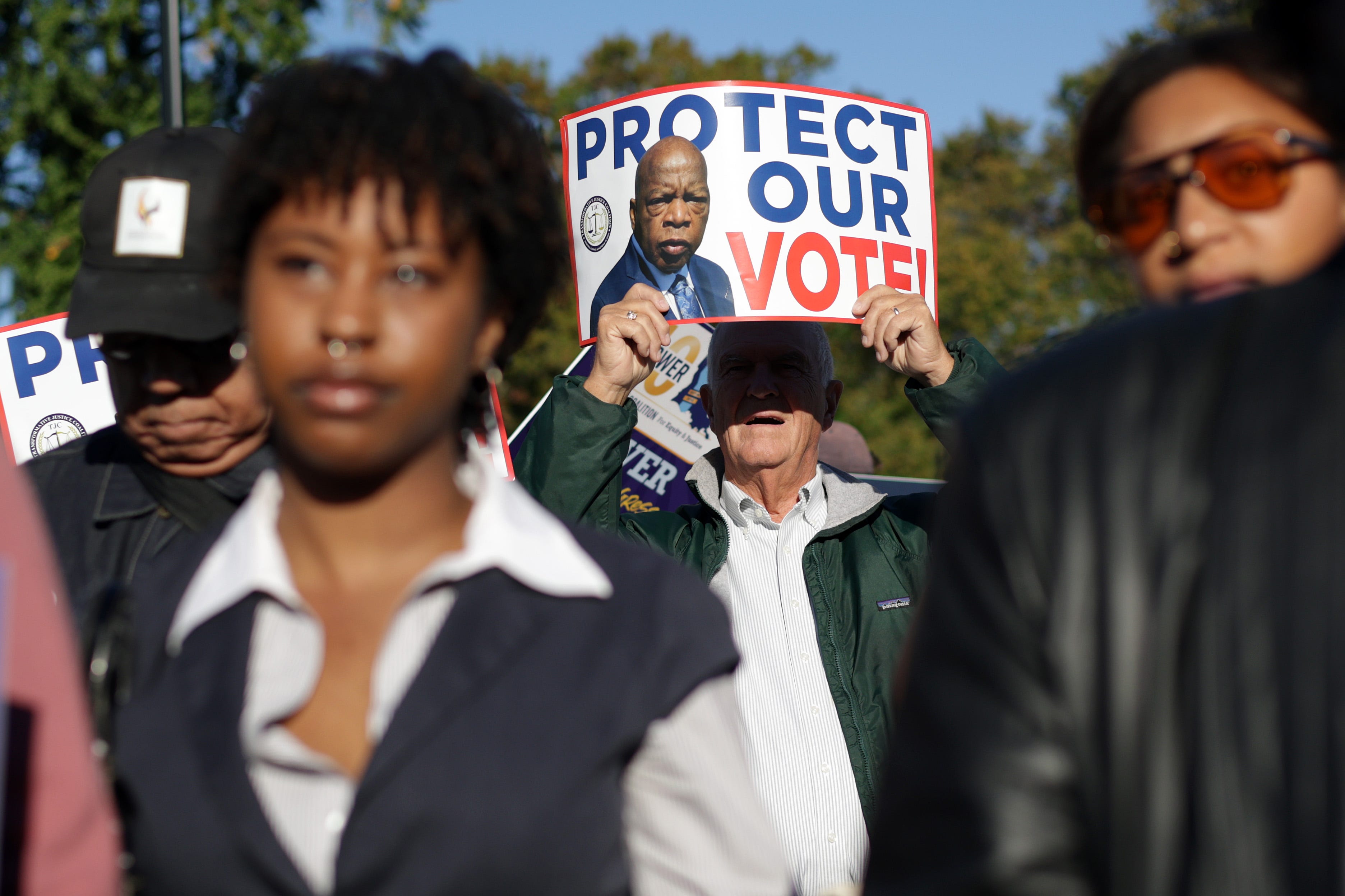 Alabama asks Supreme Court to clear way for new voting maps