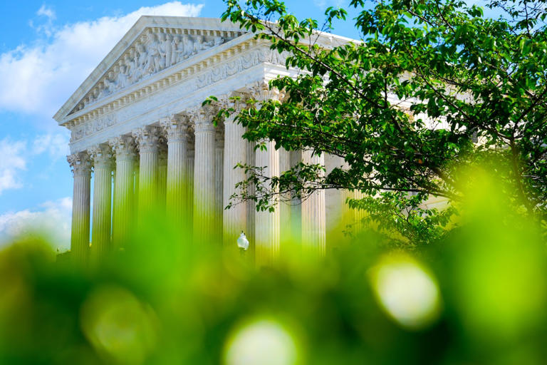 Alabama asks Supreme Court to allow for redrawn congressional map