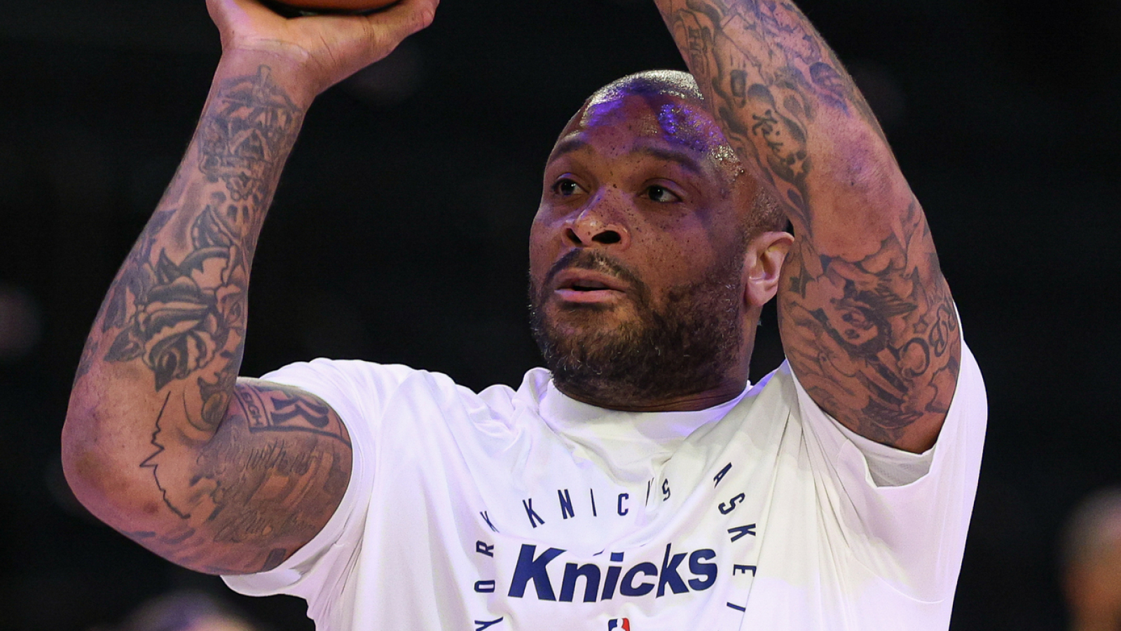 Ex-NBA champion announces his retirement