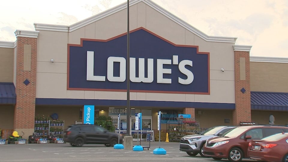 Man accused of stealing nearly $3,000 of merchandise from local Lowe’s