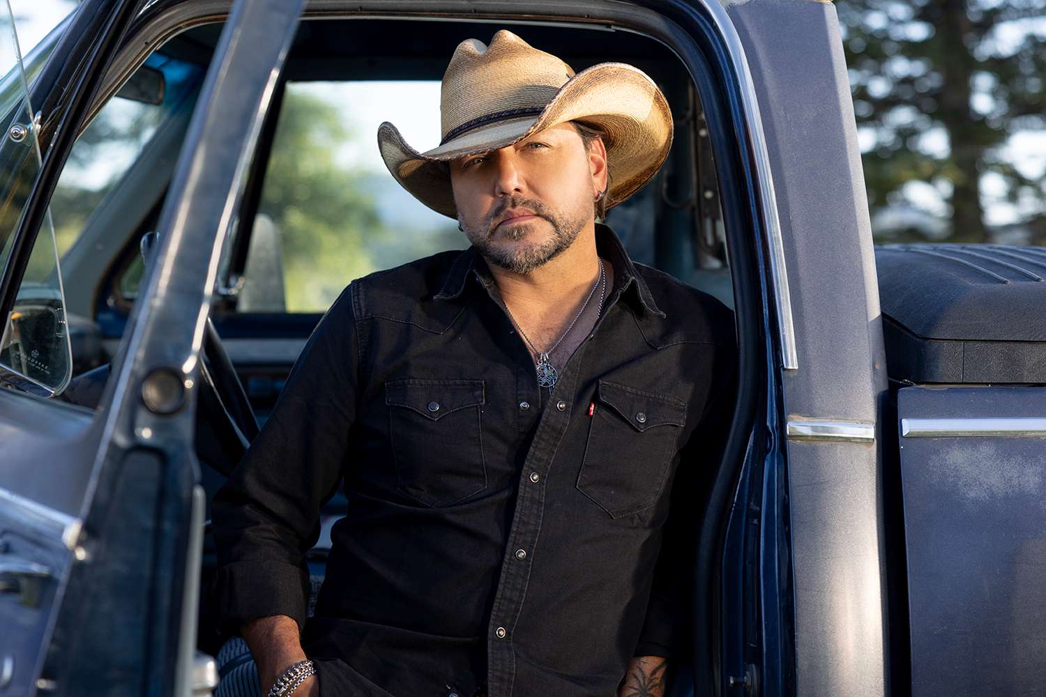 Jason Aldean says writing 'Help You Remember' was 'therapeutic' amid family dementia journey (exclusive)
