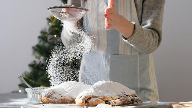 This is why bakery desserts always look better than yours