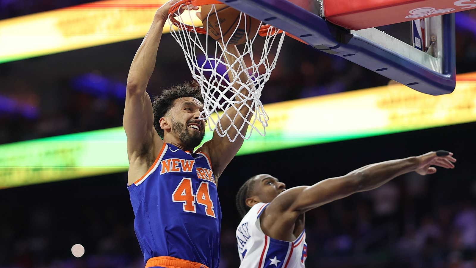 Knicks fans take over Xfinity Mobile, much to the chagrin of Joel Embiid