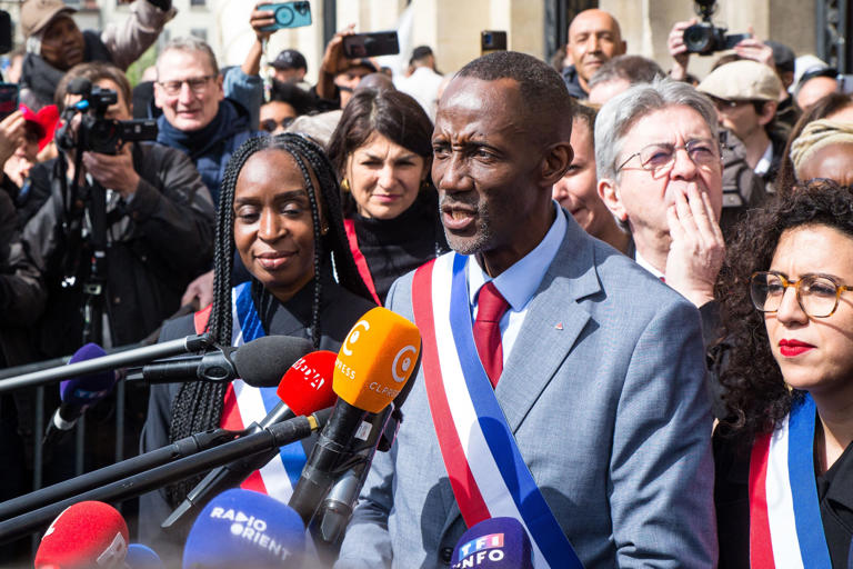 Présidentielle : Bally Bagayoko évoque une « insurrection populaire » si le RN gagne en 2027..OK, nous, Africains Chrétiens diplômés des grandes écoles en France, pas à la Mosquée des Arabes, de nationalité française ne sommes pas d'accord avec vous..