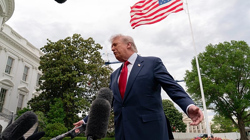 EE.UU. podría trasladar tropas de Alemania a Polonia, Trump no descarta el  plan
